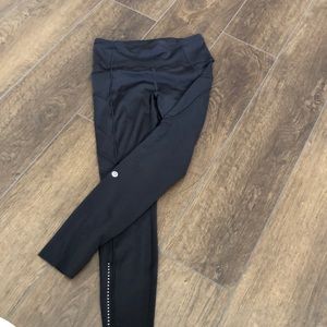 Lululemon black leggings size 4